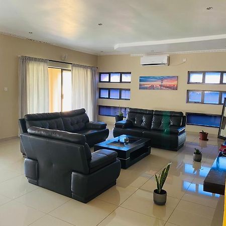 Styled Bed And Breakfast Palapye Ngoại thất bức ảnh