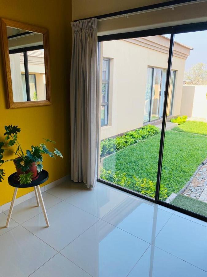 Styled Bed And Breakfast Palapye Ngoại thất bức ảnh